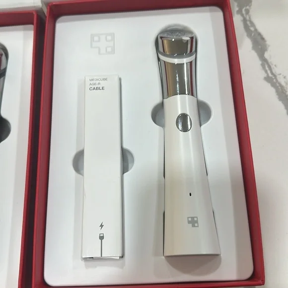 Medicube Age R Booster and Age R ATS air shot
